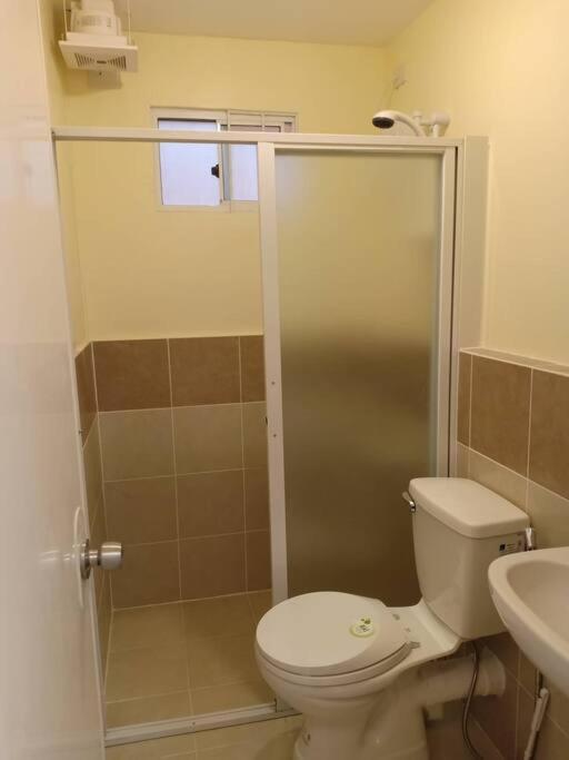 Italian Inspired Tropical-Themed Studio Condo Davao City Kültér fotó